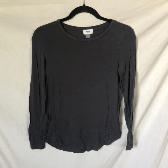 Old Navy Tops - ☀️Donating Soon☀️Old Navy Shirt Size S